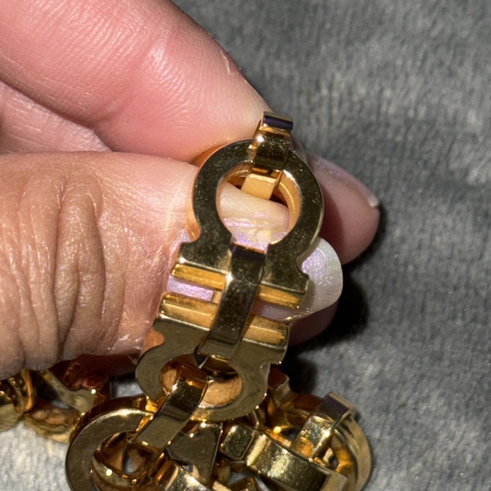 Preloved Salvatore Ferragamo bracelet great condition comes with dust only . - Picture 11 of 12